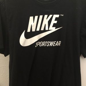 Nike Sportswear T Shirt
